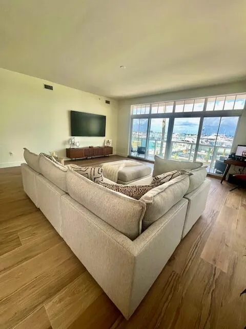 184 Lake Drive #3102 Palm Beach Shores, FL 33404
