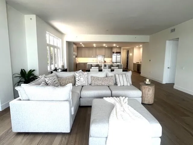 184 Lake Drive #3102 Palm Beach Shores, FL 33404