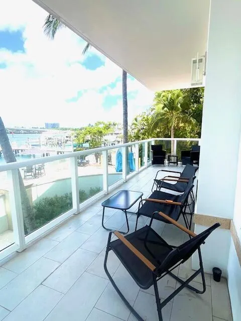 184 Lake Drive #3102 Palm Beach Shores, FL 33404