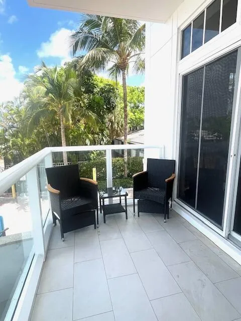 184 Lake Drive #3102 Palm Beach Shores, FL 33404