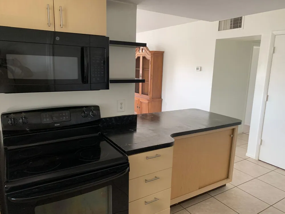2624 NE 32nd Street #104 Fort Lauderdale, FL 33306