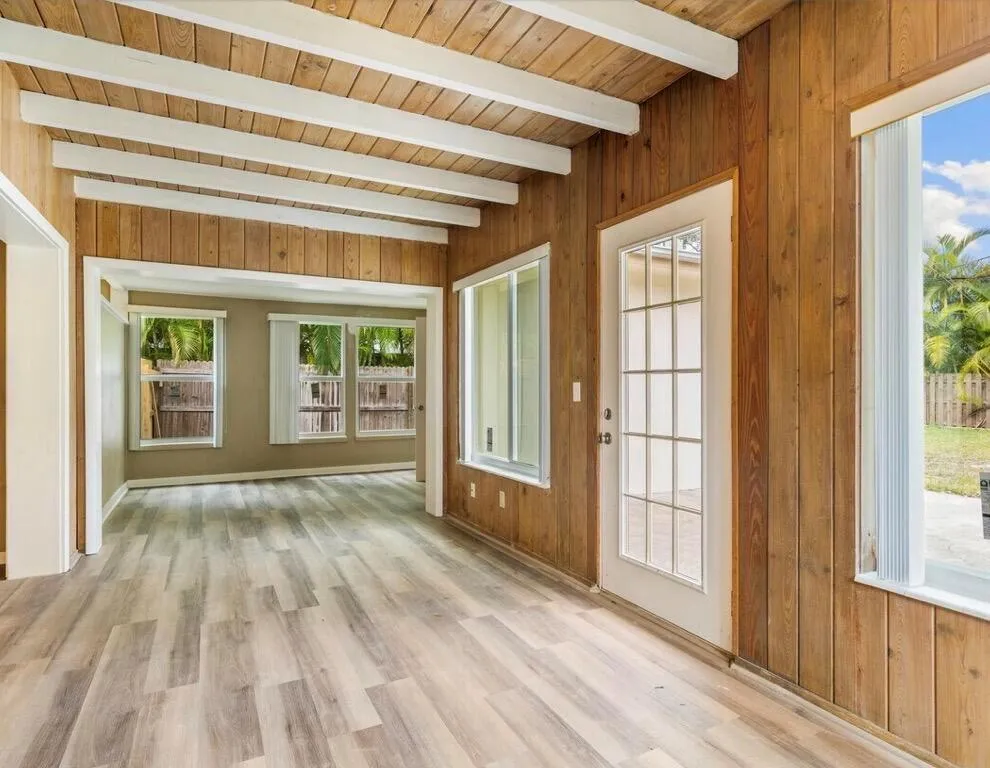 515 Cypress Road Vero Beach, FL 32963