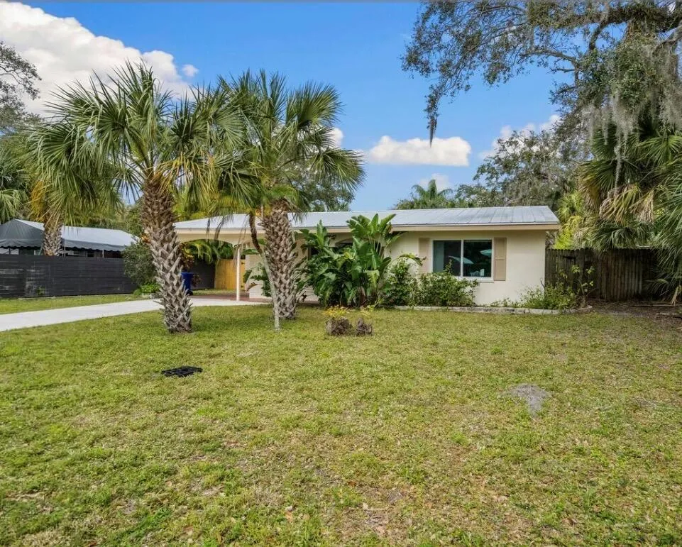 515 Cypress Road Vero Beach, FL 32963