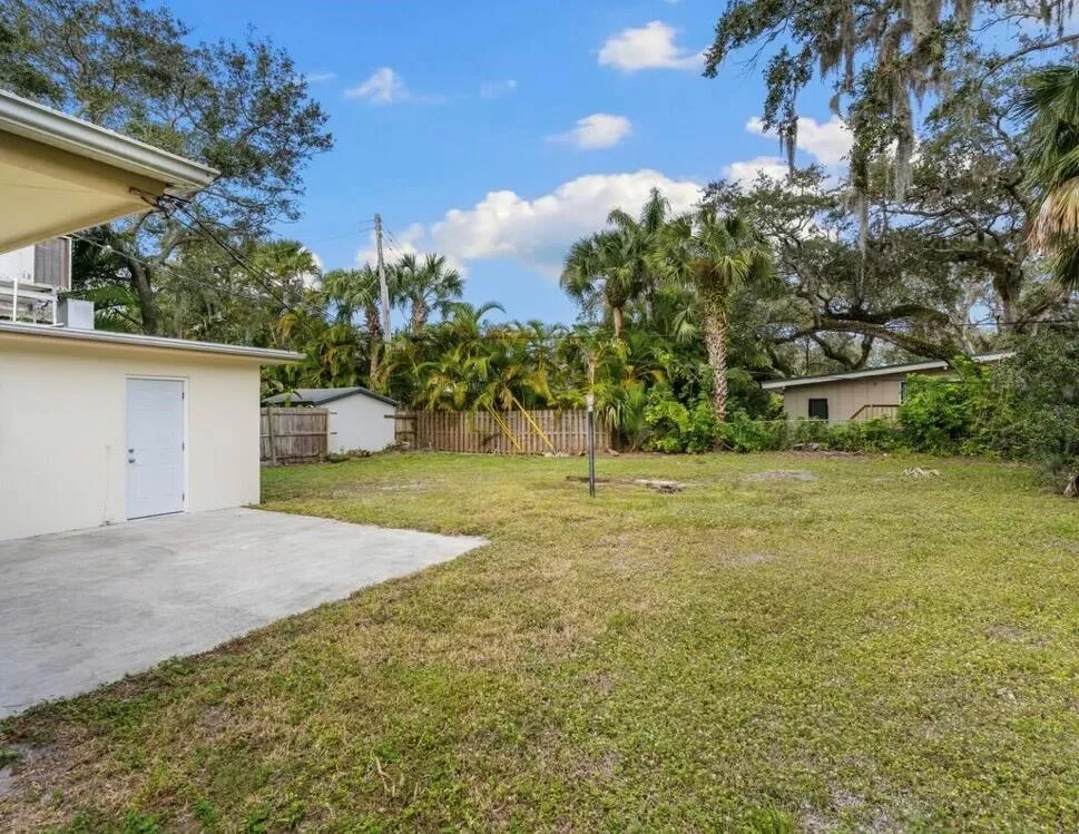 515 Cypress Road Vero Beach, FL 32963