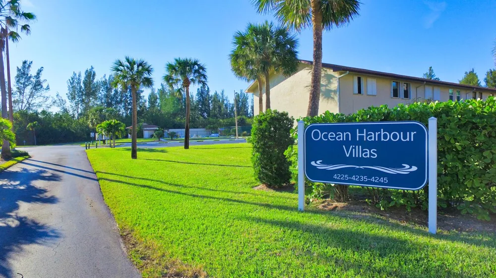 4245 Hwy A1a #8 Fort Pierce, FL 34949