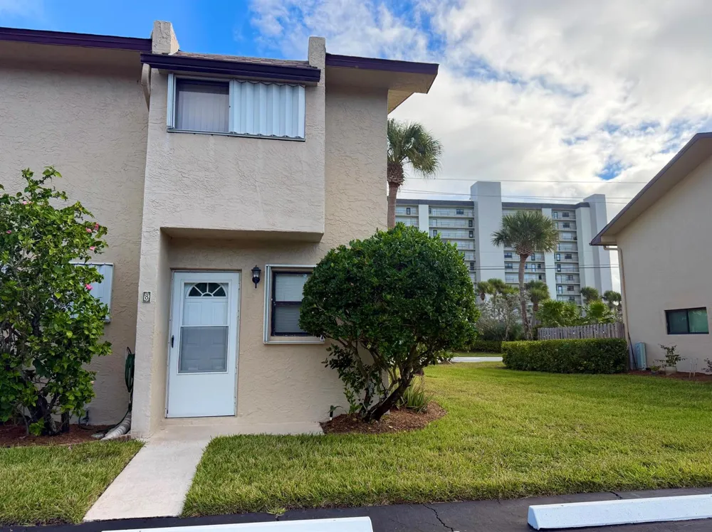 4245 Hwy A1a #8 Fort Pierce, FL 34949