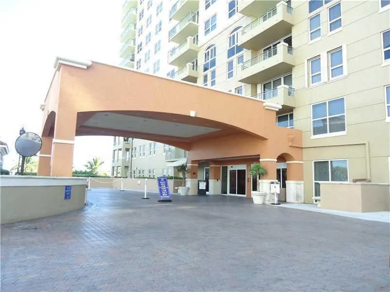 2080 S Ocean Drive #703 Hallandale Beach, FL 33009