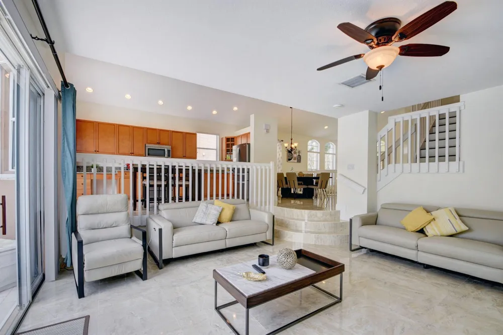 2418 Westmont Drive Royal Palm Beach, FL 33411