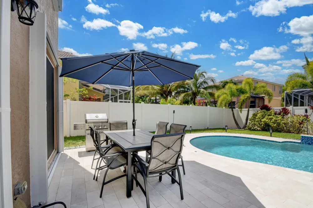 2418 Westmont Drive Royal Palm Beach, FL 33411