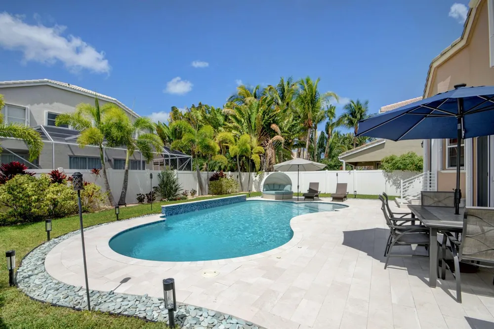 2418 Westmont Drive Royal Palm Beach, FL 33411