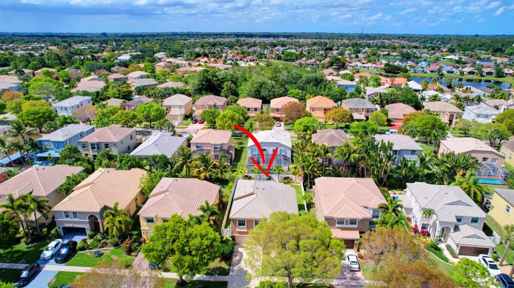 2418 Westmont Drive Royal Palm Beach, FL 33411