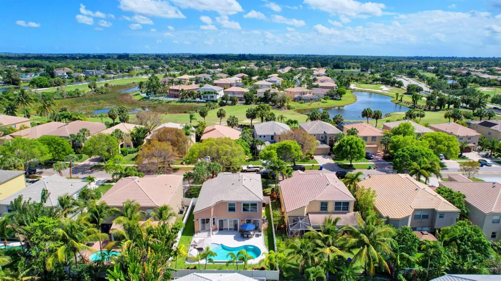 2418 Westmont Drive Royal Palm Beach, FL 33411