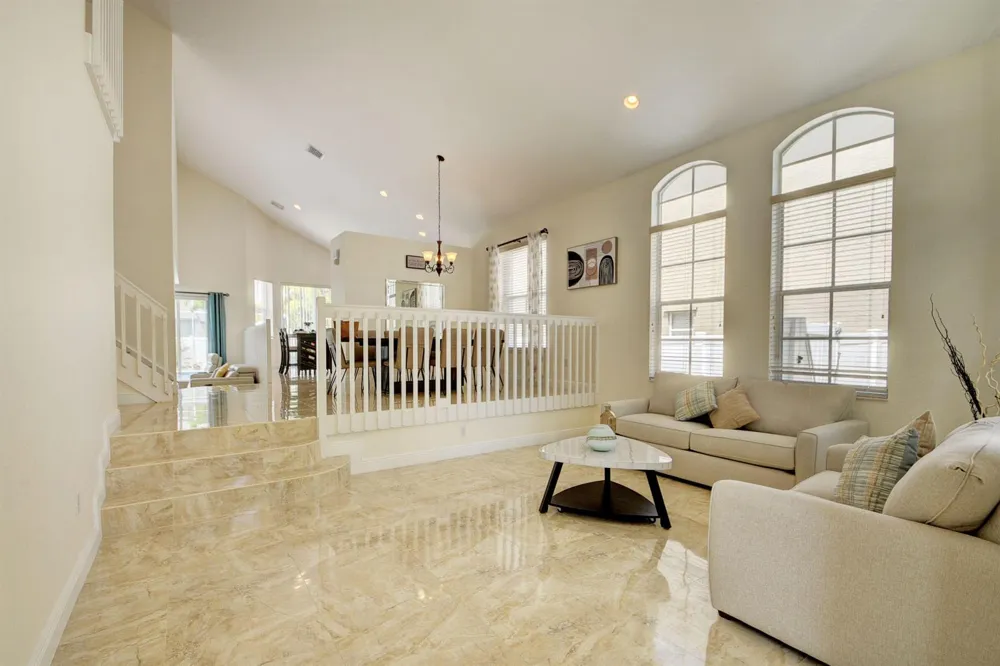 2418 Westmont Drive Royal Palm Beach, FL 33411