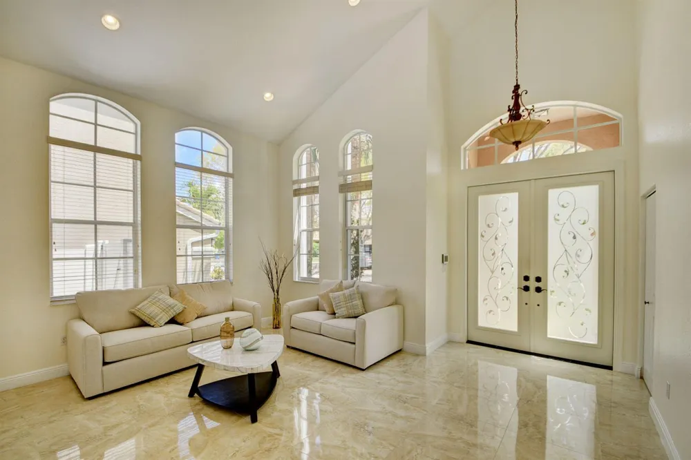 2418 Westmont Drive Royal Palm Beach, FL 33411