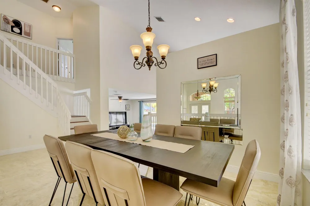 2418 Westmont Drive Royal Palm Beach, FL 33411