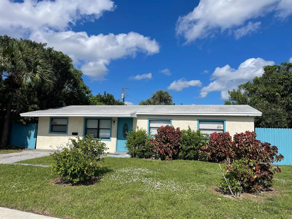 1650 W 12th Court Riviera Beach, FL 33404