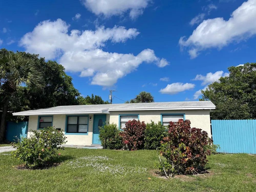 1650 W 12th Court Riviera Beach, FL 33404