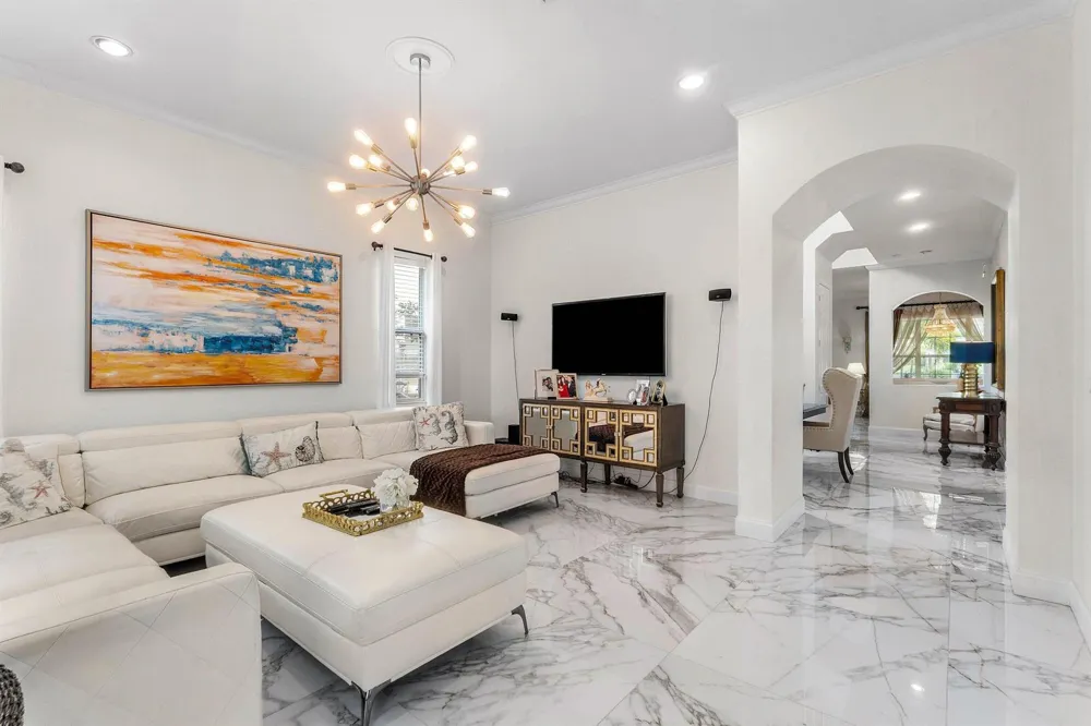 599 Cresta Circle West Palm Beach, FL 33413