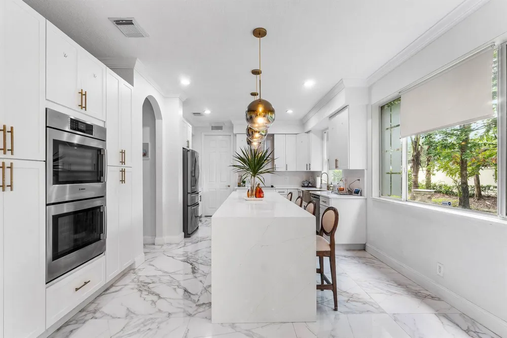599 Cresta Circle West Palm Beach, FL 33413