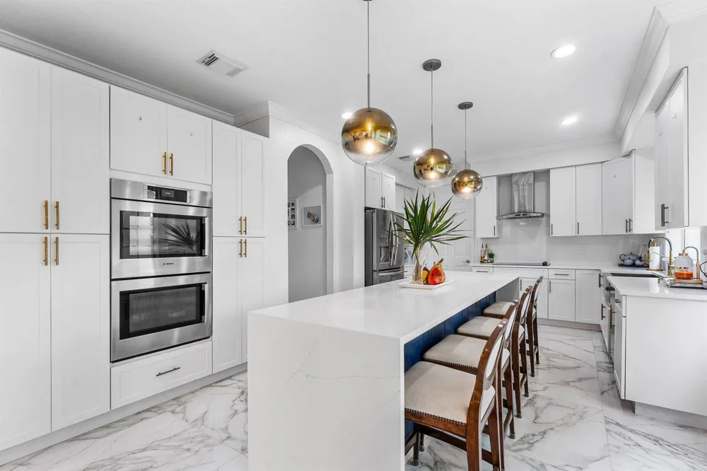 599 Cresta Circle West Palm Beach, FL 33413