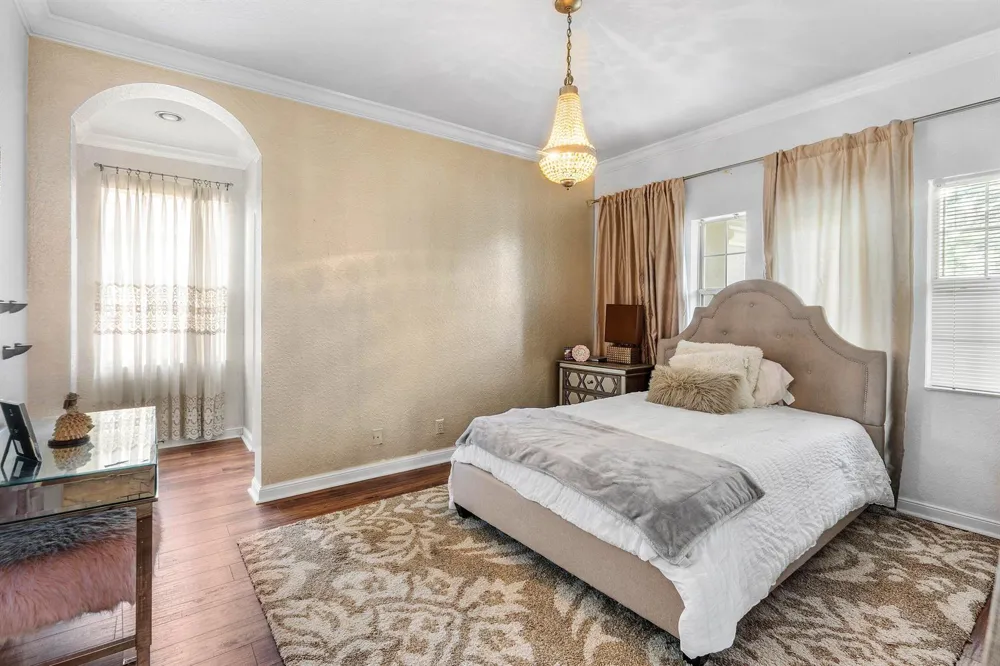 599 Cresta Circle West Palm Beach, FL 33413