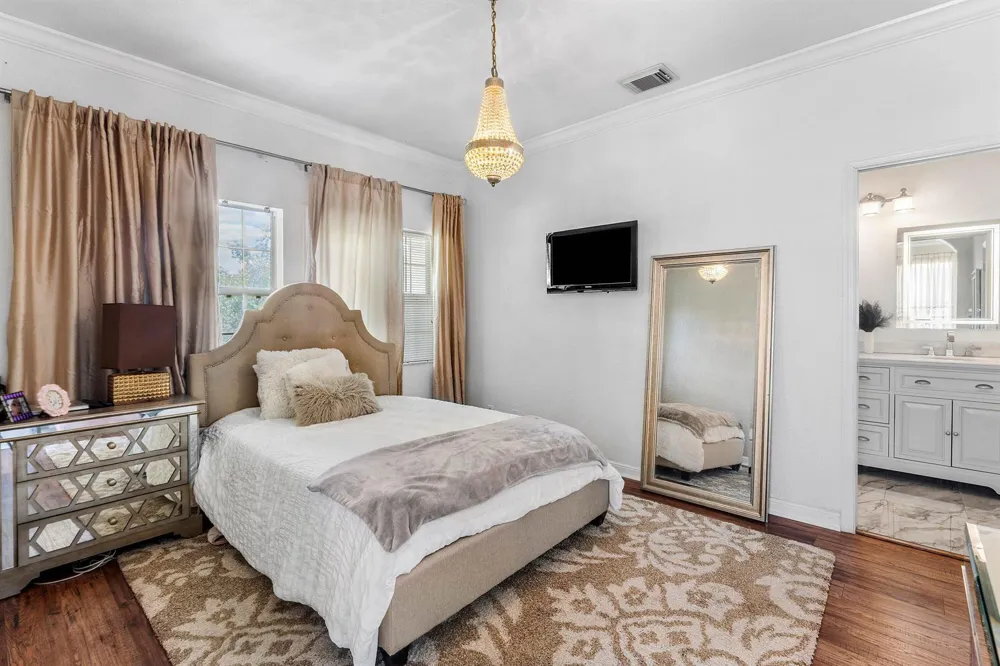 599 Cresta Circle West Palm Beach, FL 33413