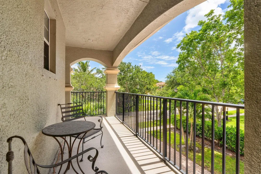 599 Cresta Circle West Palm Beach, FL 33413