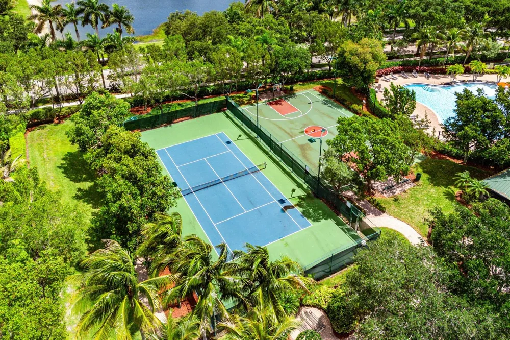 599 Cresta Circle West Palm Beach, FL 33413
