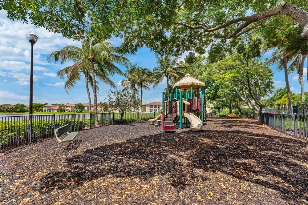 599 Cresta Circle West Palm Beach, FL 33413
