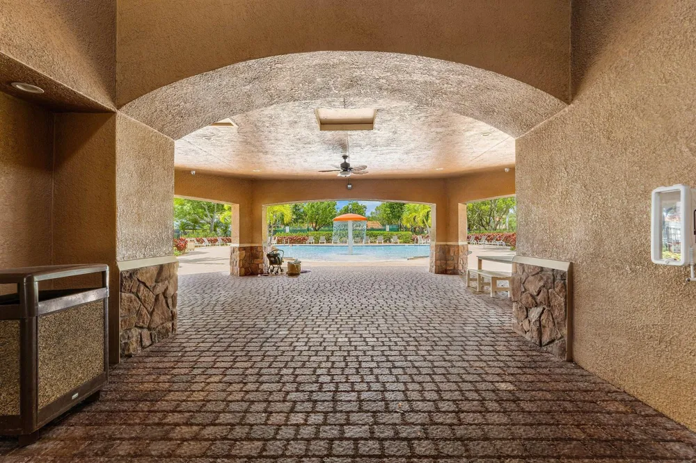 599 Cresta Circle West Palm Beach, FL 33413