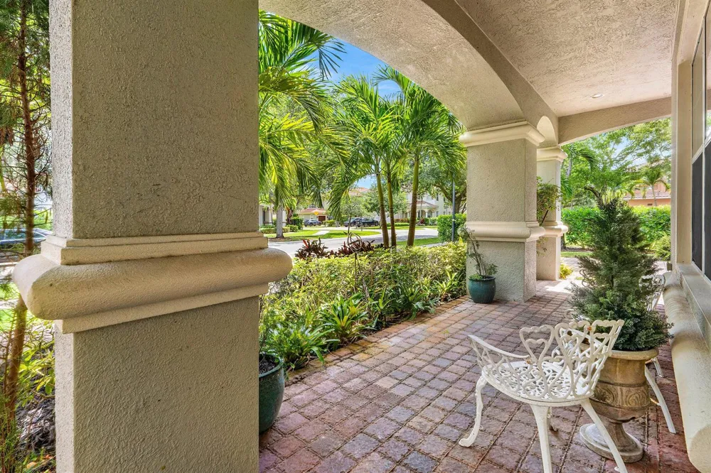 599 Cresta Circle West Palm Beach, FL 33413