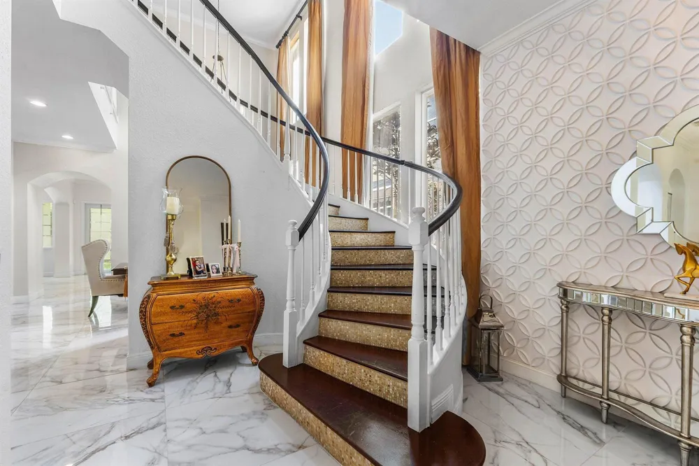 599 Cresta Circle West Palm Beach, FL 33413