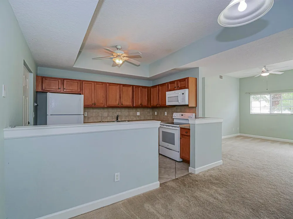 524 7th Square #101 Vero Beach, FL 32962