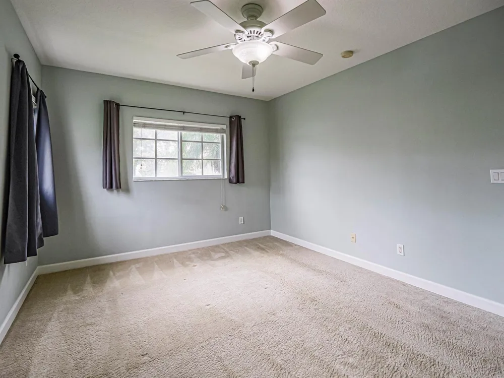 524 7th Square #101 Vero Beach, FL 32962