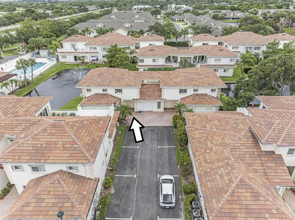 524 7th Square #101 Vero Beach, FL 32962