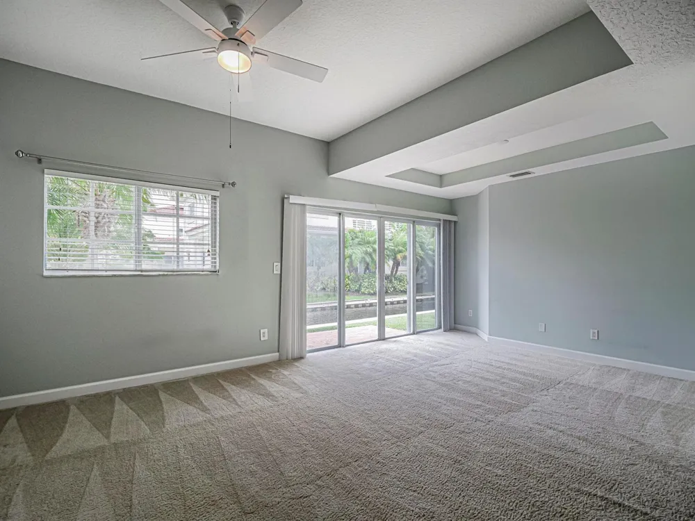 524 7th Square #101 Vero Beach, FL 32962