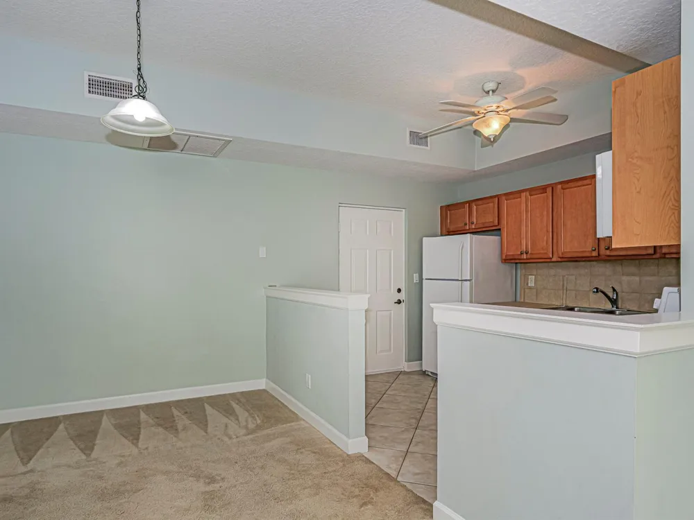 524 7th Square #101 Vero Beach, FL 32962