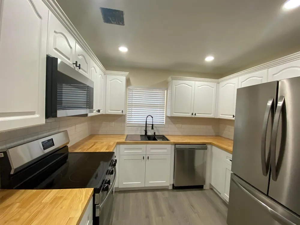 176 SW 5th Court Deerfield Beach, FL 33441