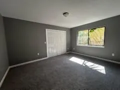 108 Greentree Lane 