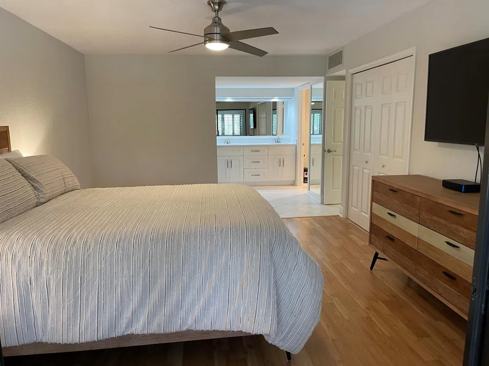 1660 Twelve Oaks Way #203 North Palm Beach, FL 33408