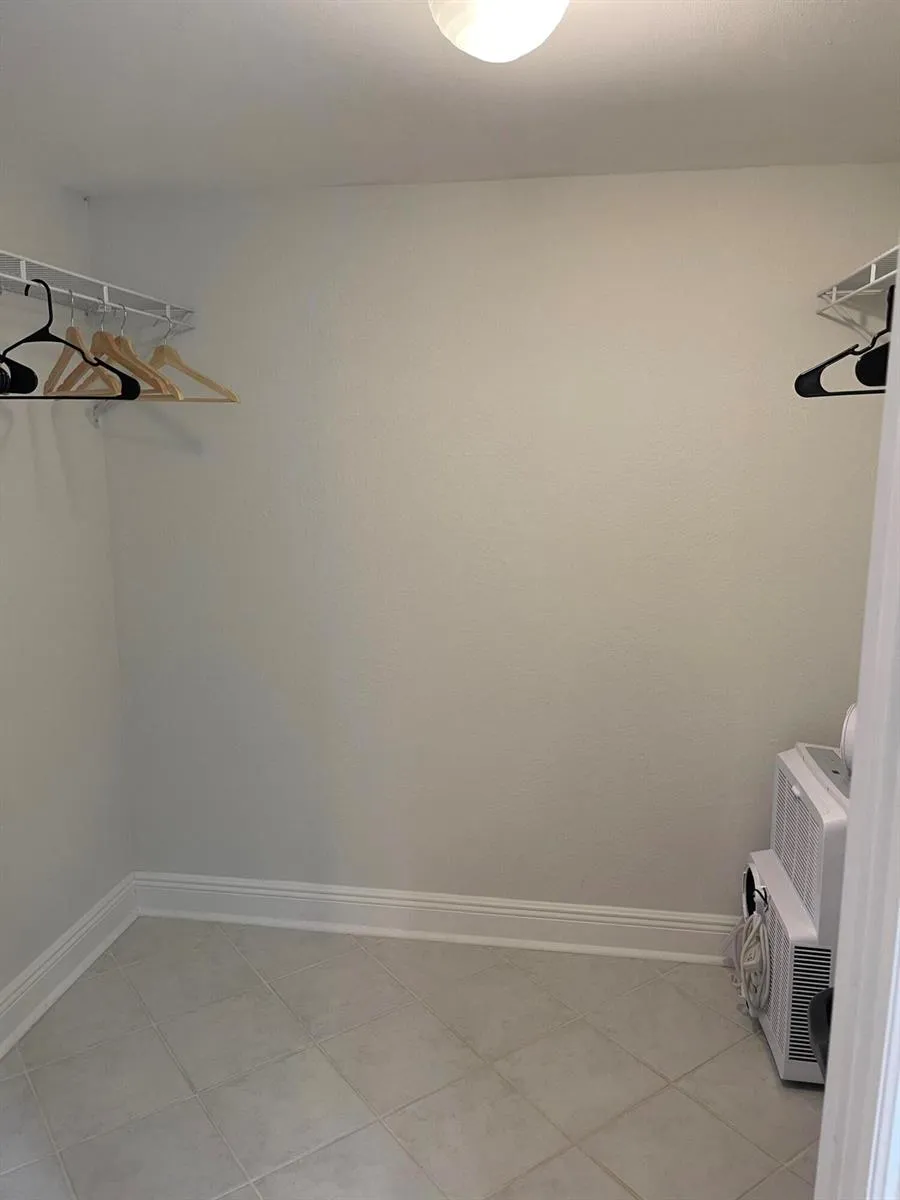 1660 Twelve Oaks Way #203 North Palm Beach, FL 33408