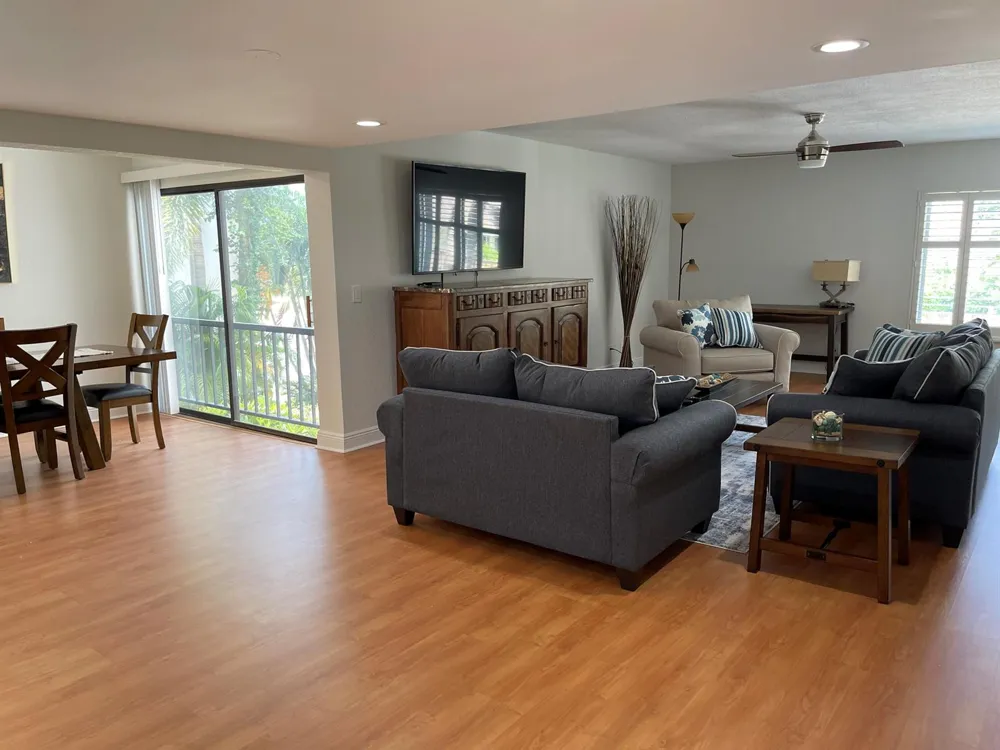 1660 Twelve Oaks Way #203 North Palm Beach, FL 33408