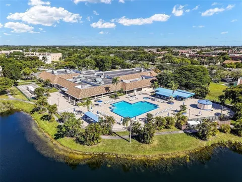 9721 SUNRISE LAKES BOULEVARD #305