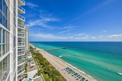 16425 Collins Avenue #2011