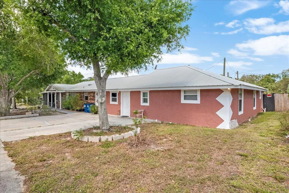 216 Micco Avenue Sebring, FL 33870