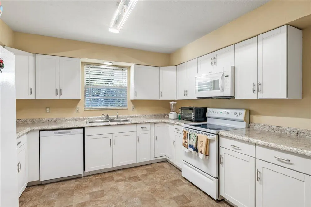 216 Micco Avenue Sebring, FL 33870
