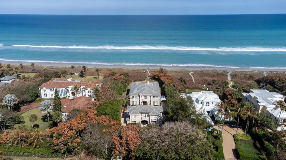 19 Beach Road Jupiter Island, FL 33455