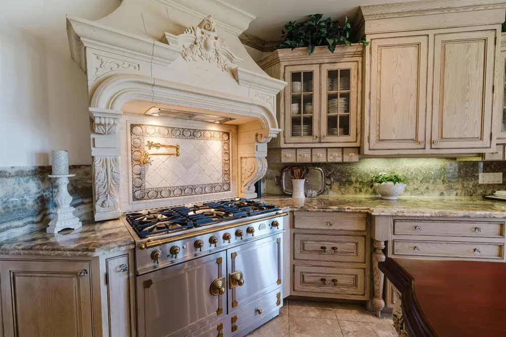 19 Beach Road Jupiter Island, FL 33455