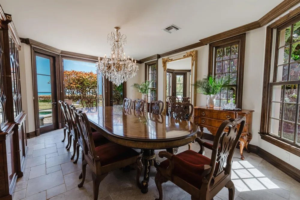 19 Beach Road Jupiter Island, FL 33455
