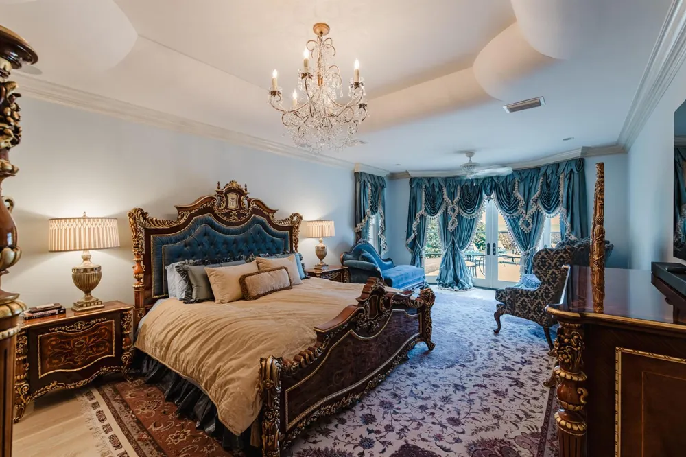 19 Beach Road Jupiter Island, FL 33455